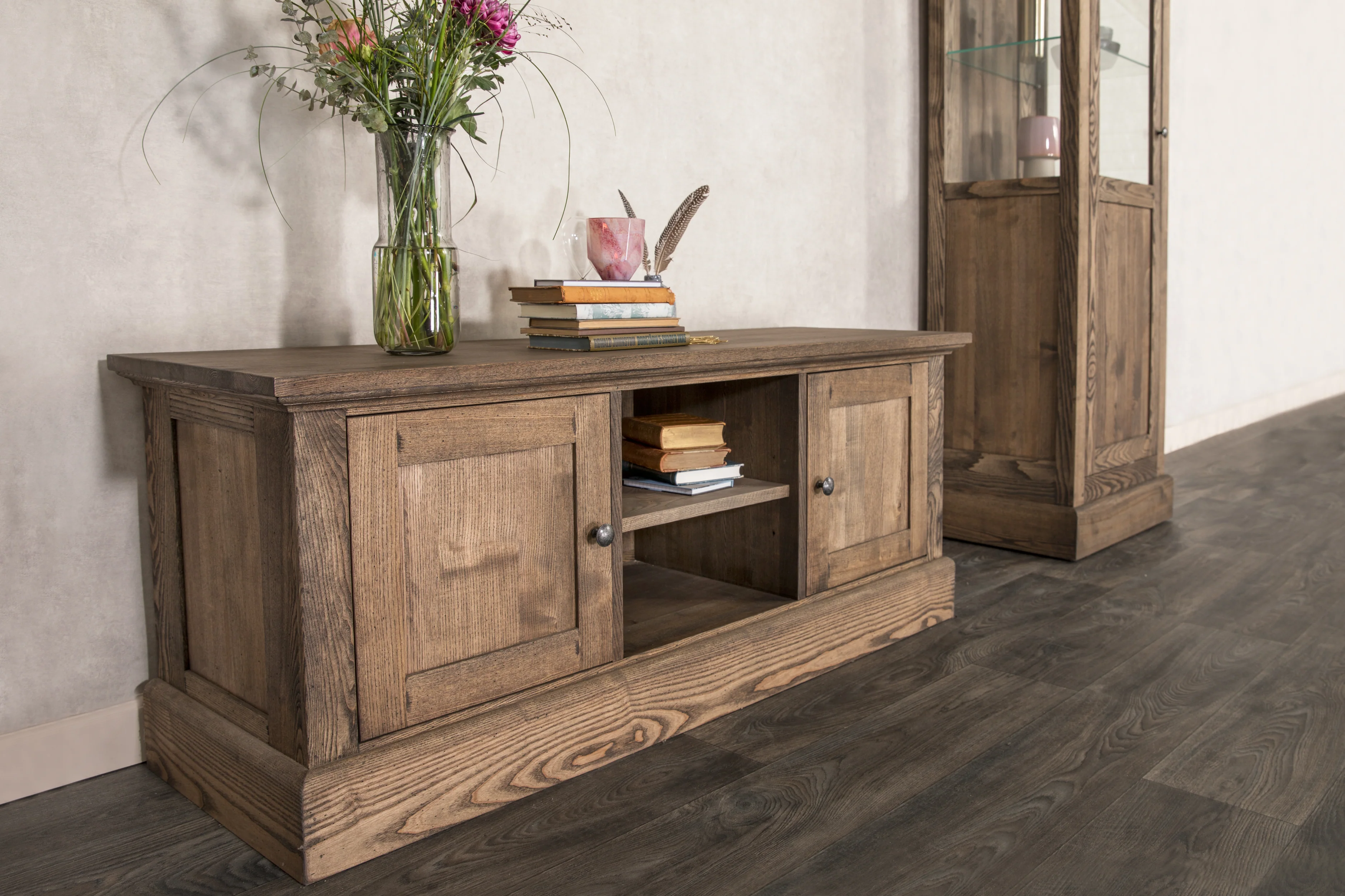 Horsen TV Unit - Image 2